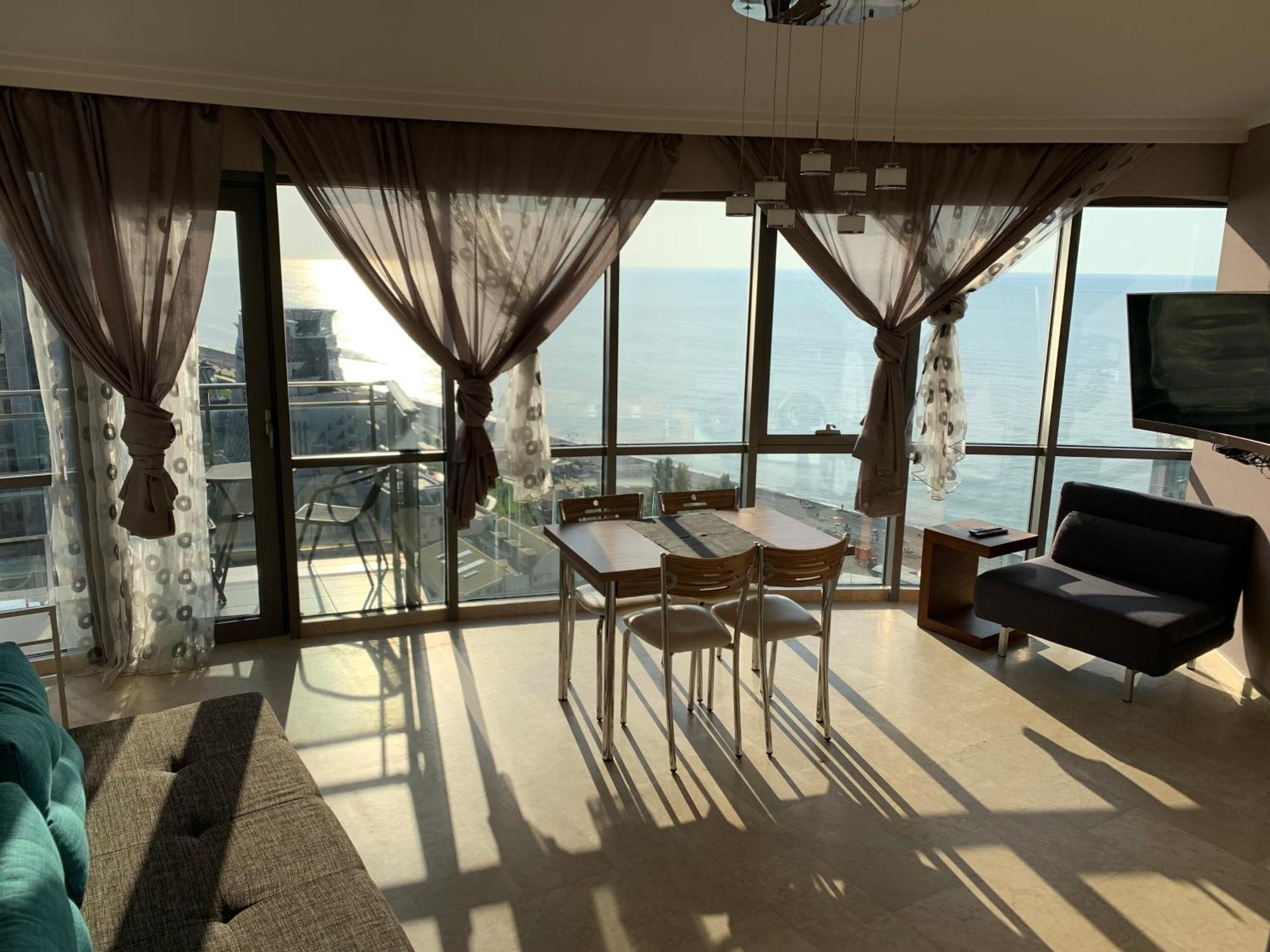 Orbi Sea Towers Apart Hotel Batumi Exteriör bild