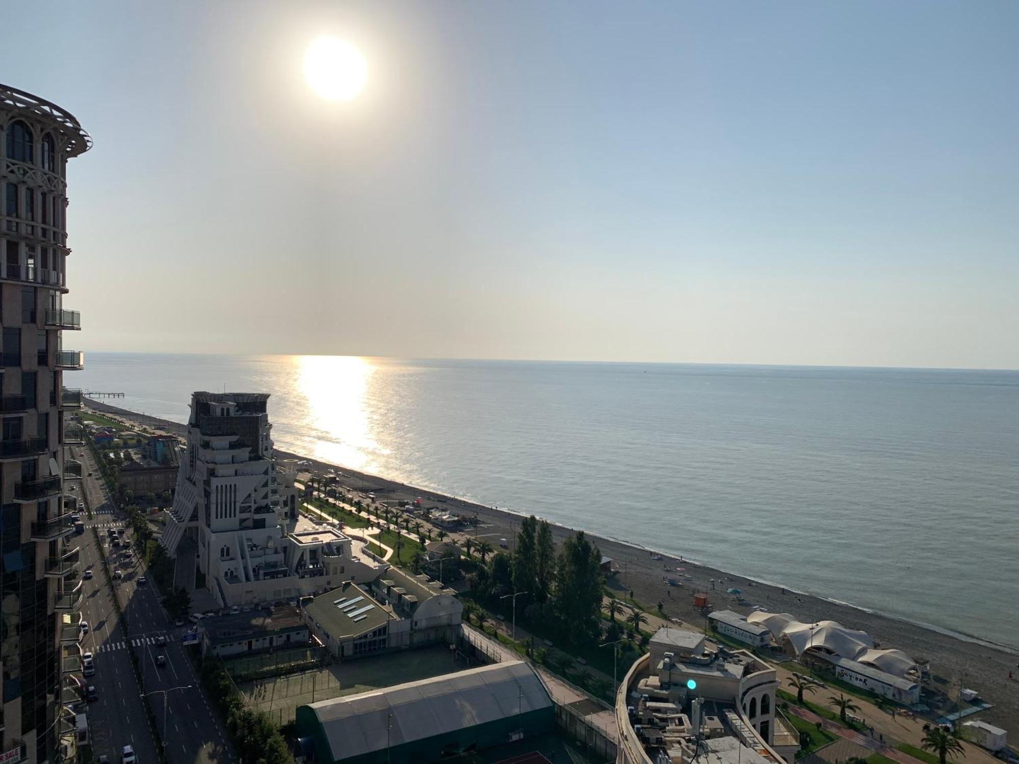 Orbi Sea Towers Apart Hotel Batumi Exteriör bild