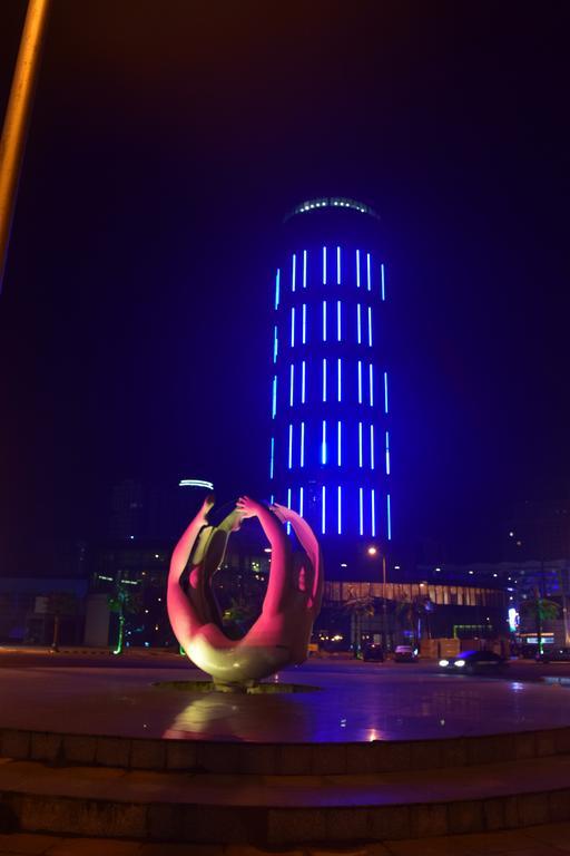 Orbi Sea Towers Apart Hotel Batumi Exteriör bild